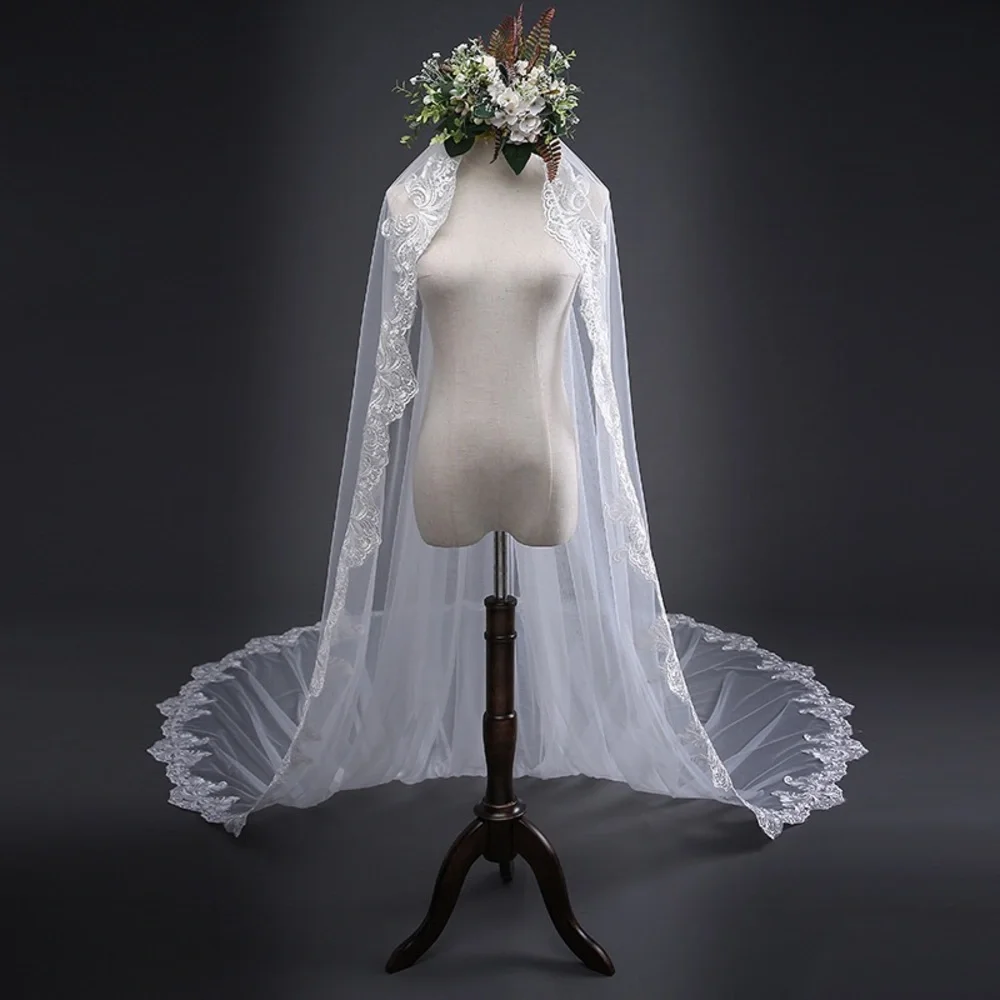 Elegant Long Lace-Edged Wedding Veil in White